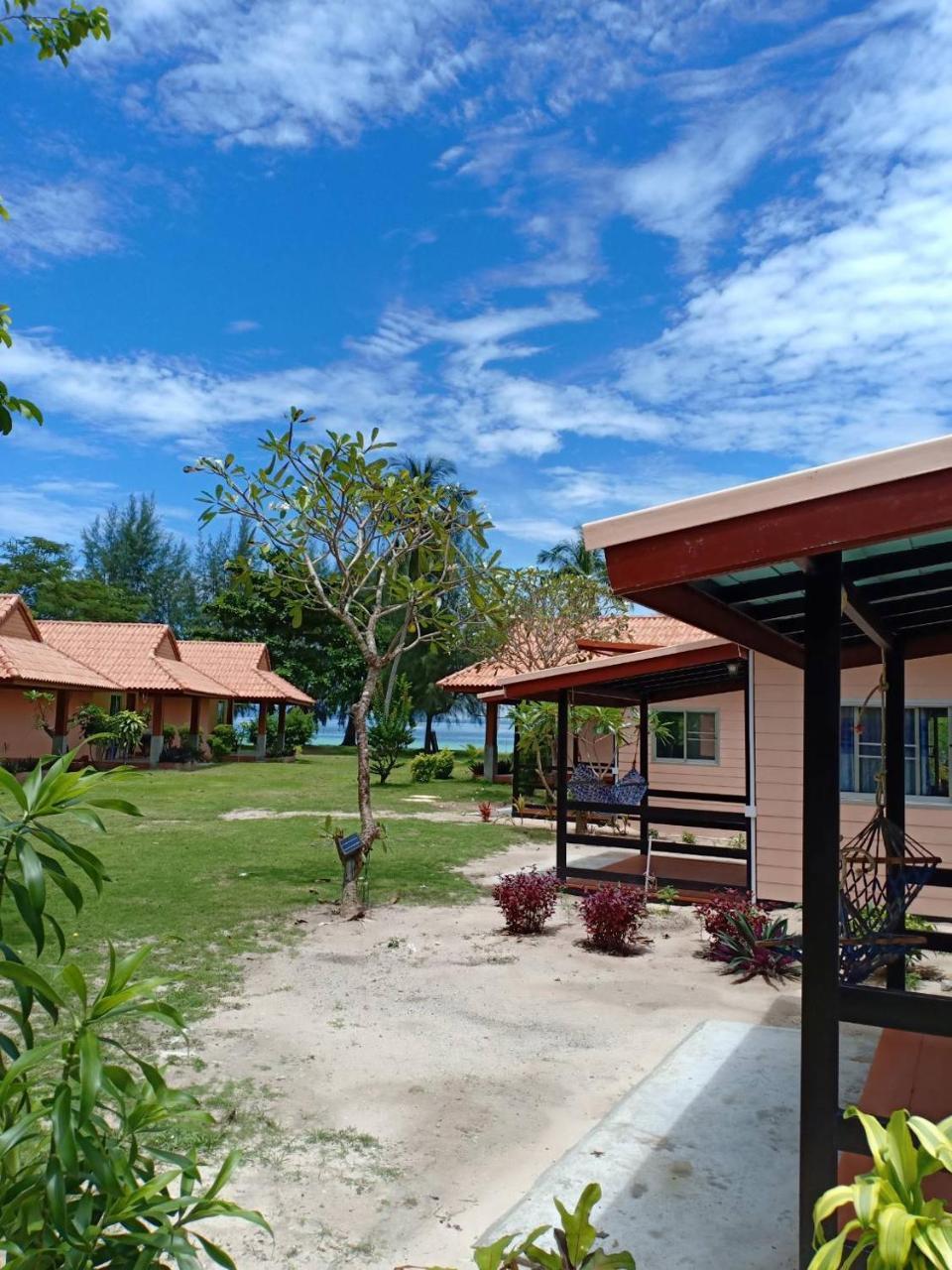 Koh Ngai Kaimuk Thong Resort Luaran gambar